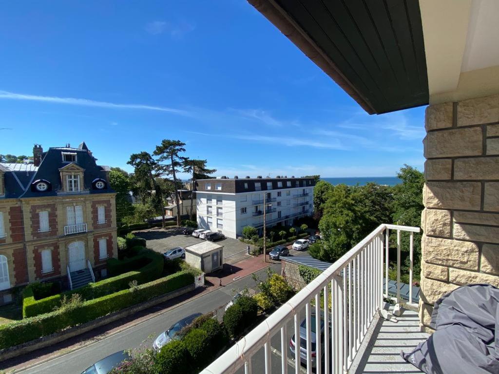 Les Pins Penches Leilighet Villers-sur-Mer Eksteriør bilde