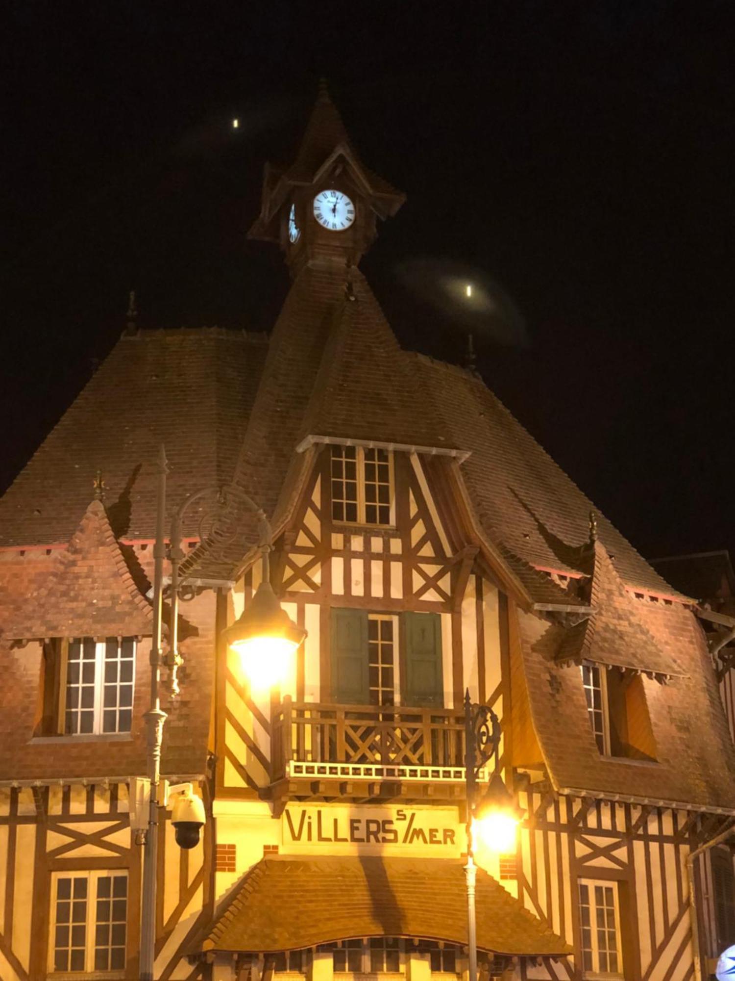 Les Pins Penches Leilighet Villers-sur-Mer Eksteriør bilde