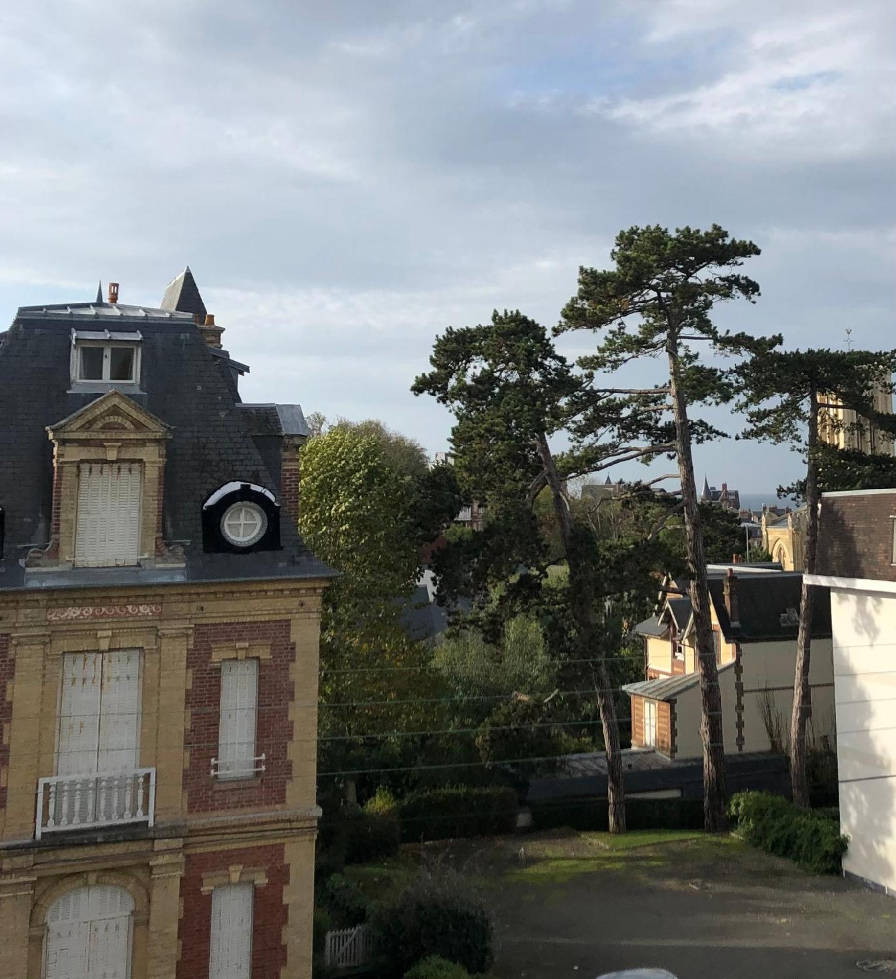 Les Pins Penches Leilighet Villers-sur-Mer Eksteriør bilde